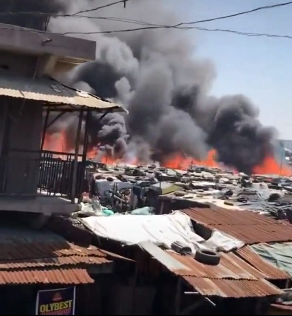 Tragedy - Popular Ojo Alaba international market catches fire (photos/videos)